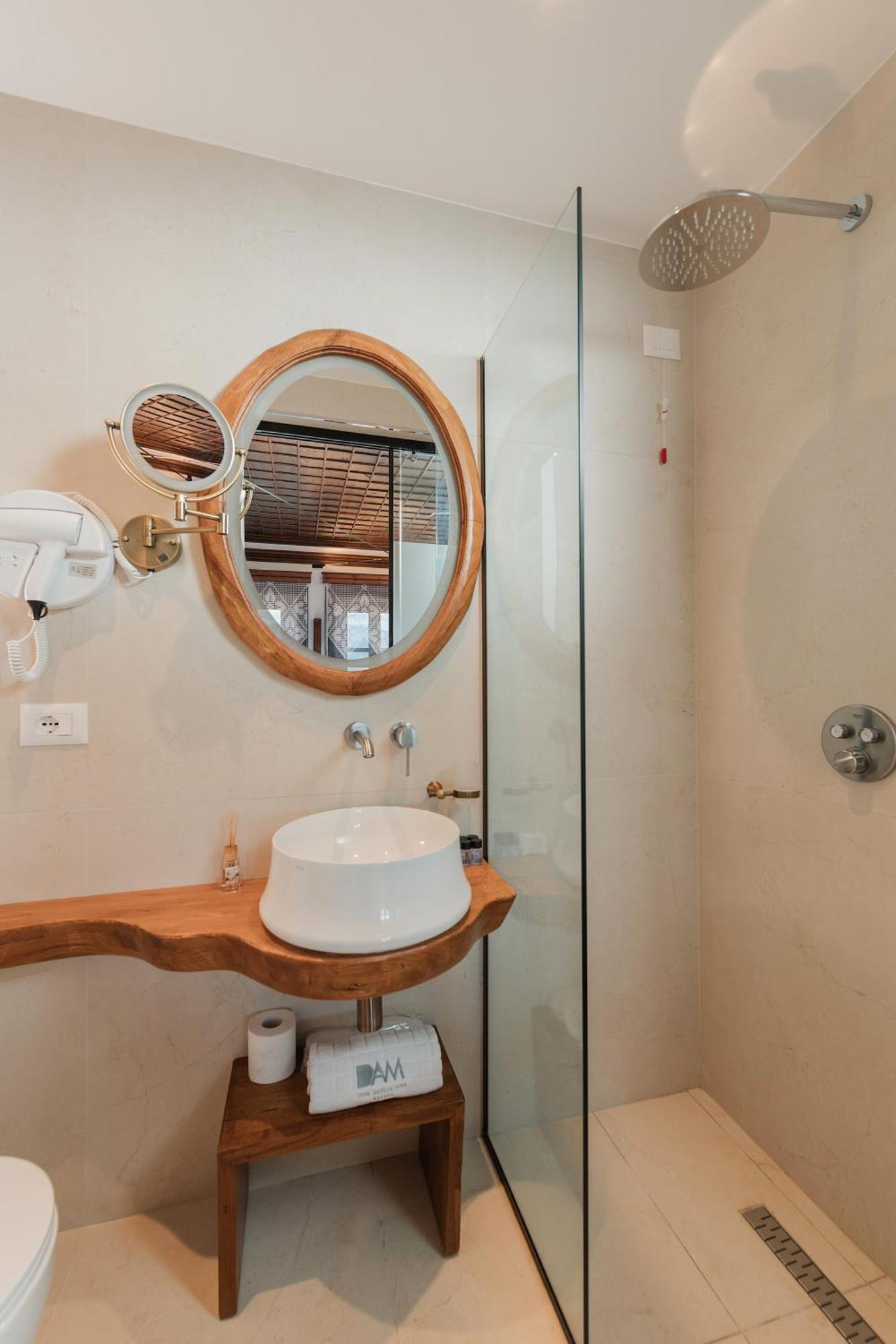 Dam Stone Boutique Hotel Гирокастра Экстерьер фото