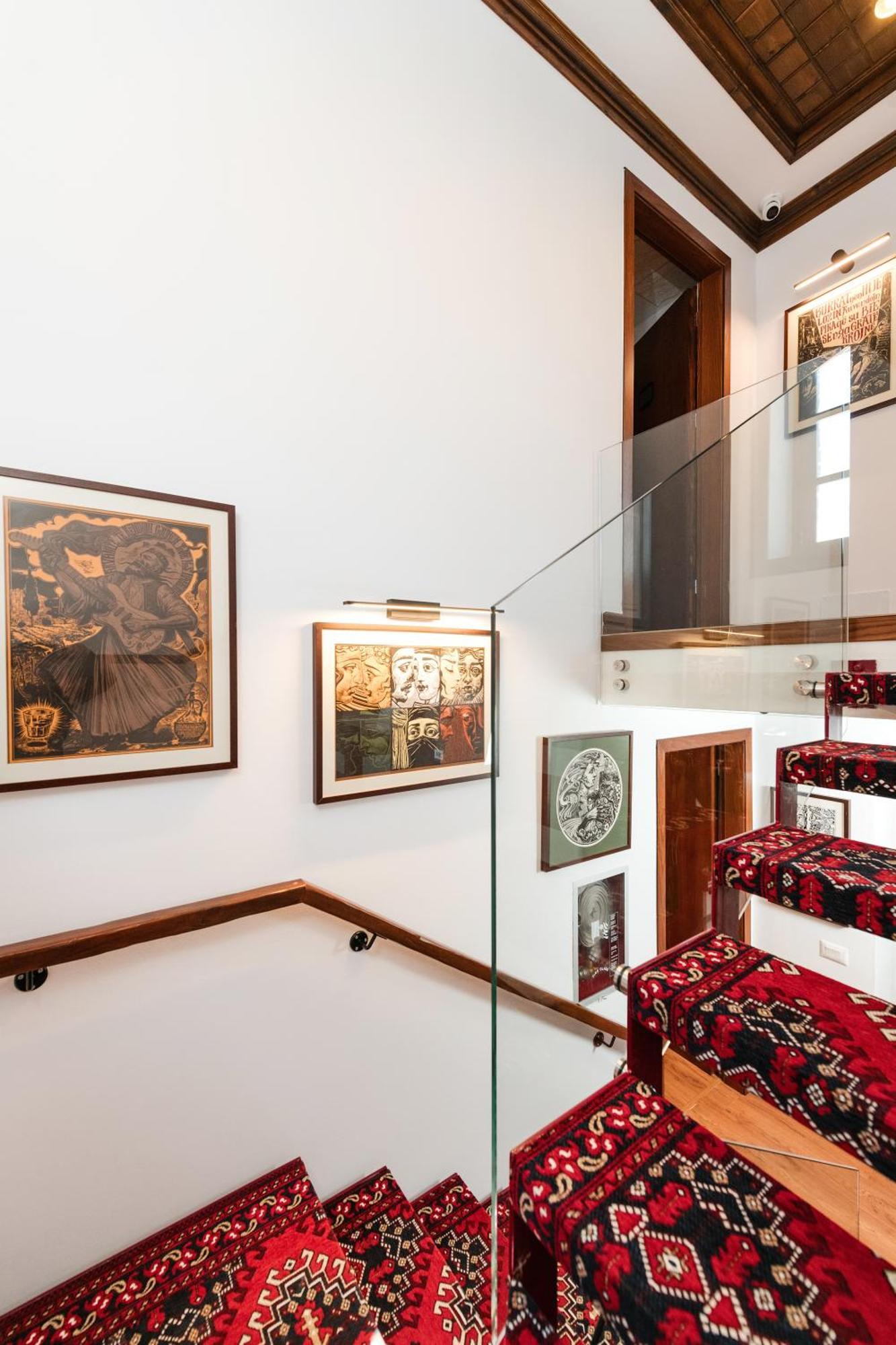 Dam Stone Boutique Hotel Гирокастра Экстерьер фото
