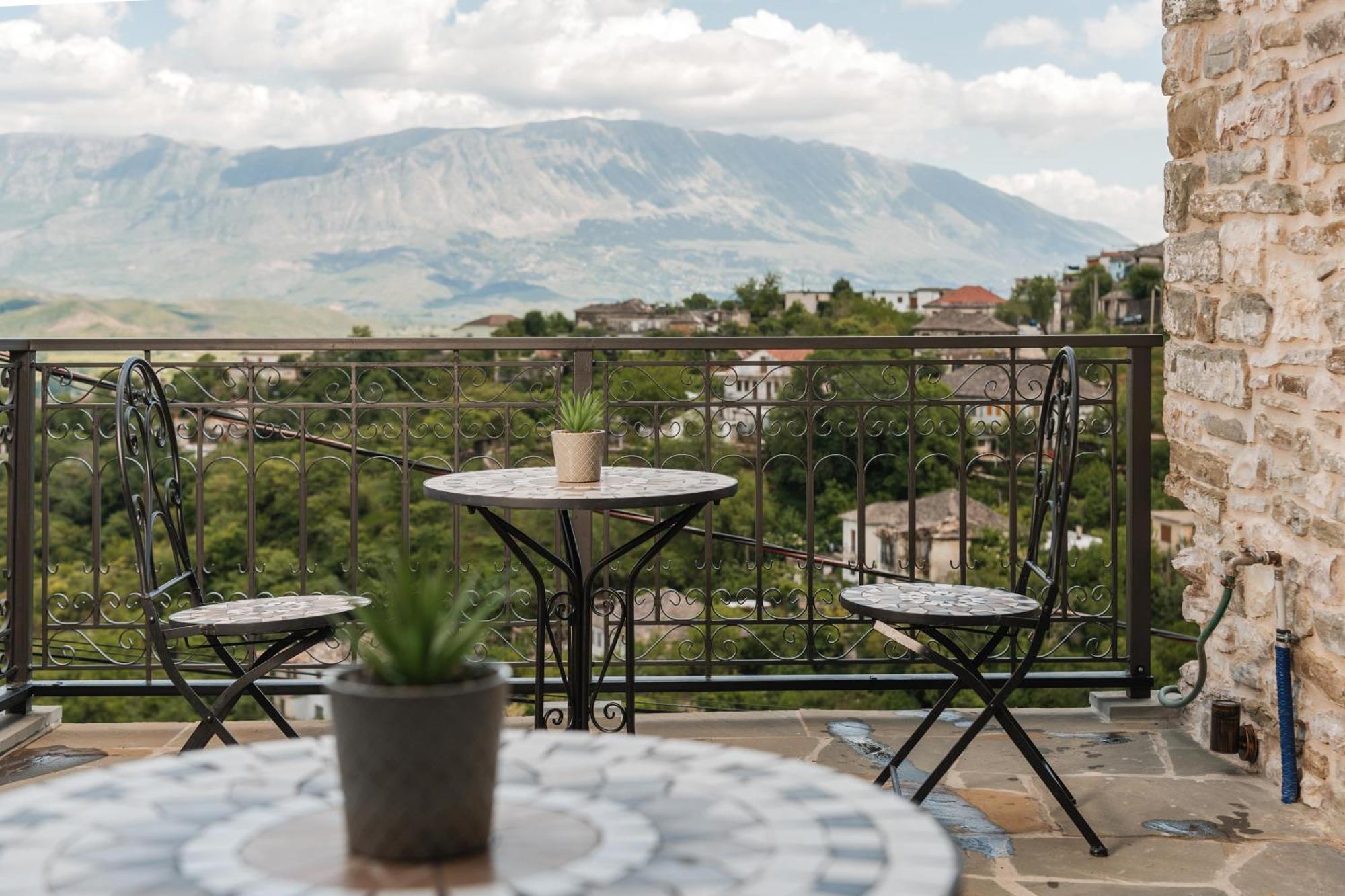 Dam Stone Boutique Hotel Гирокастра Экстерьер фото