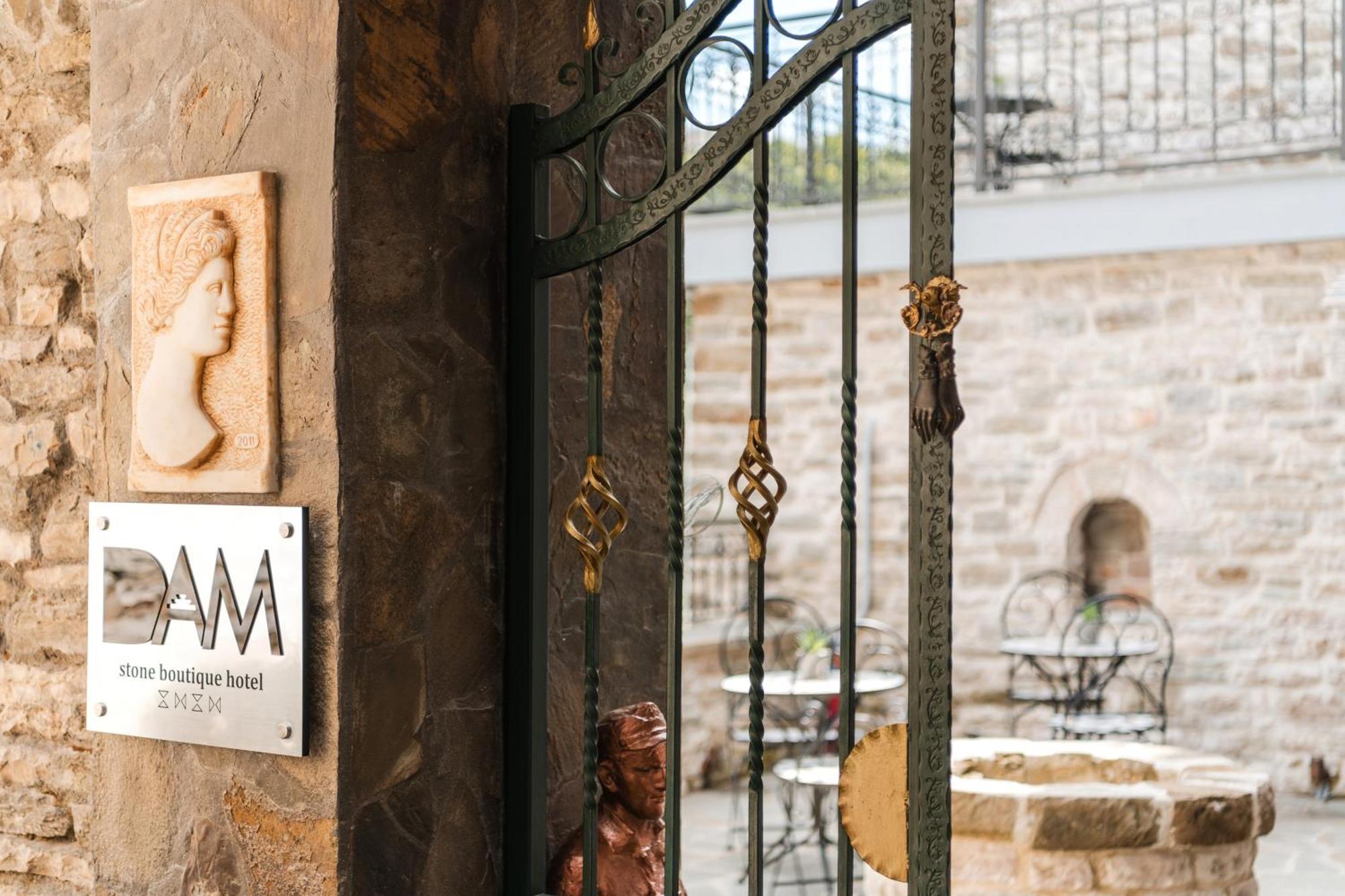Dam Stone Boutique Hotel Гирокастра Экстерьер фото